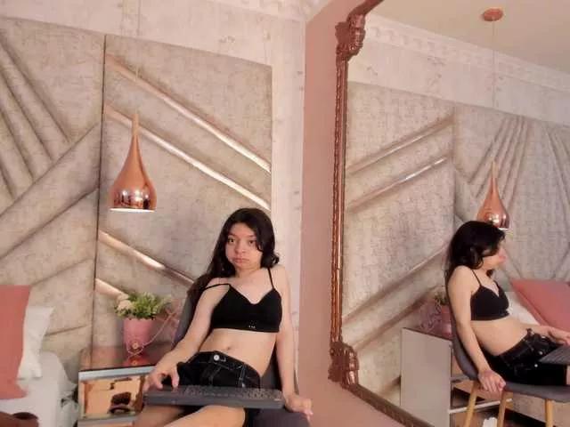 CharlotteMuller on BongaCams 