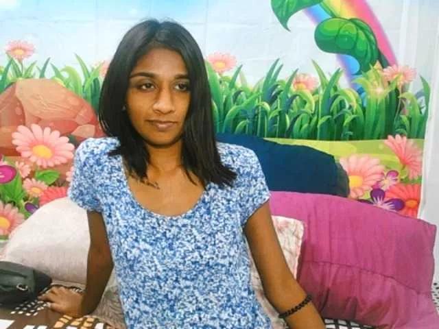 cherryindian4u on BongaCams 