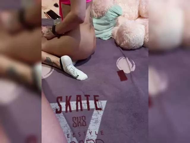 Cottoncandy1-1 on BongaCams 