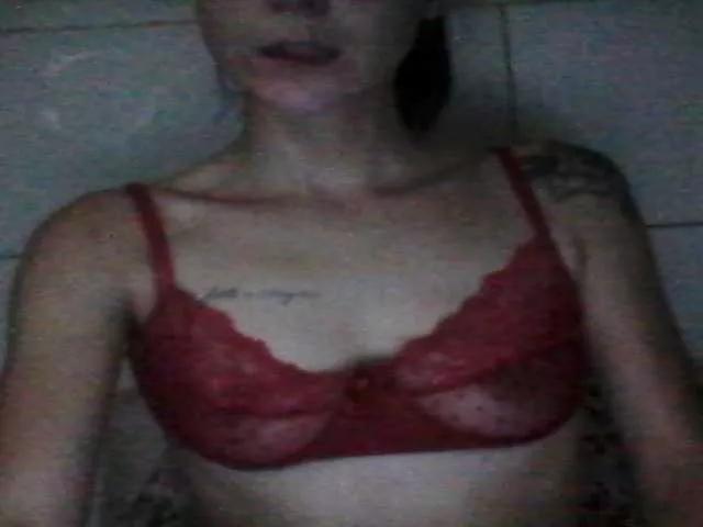Coupledesire25 on BongaCams