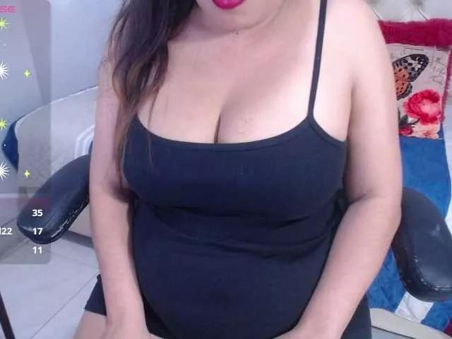 cristal-horny19 on BongaCams 