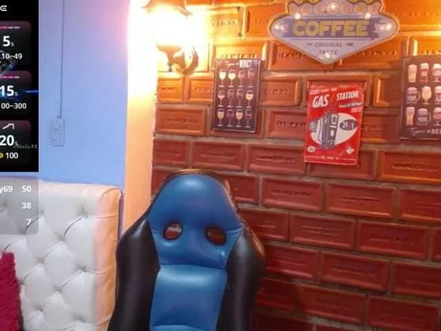 cristal-horny19 on BongaCams 