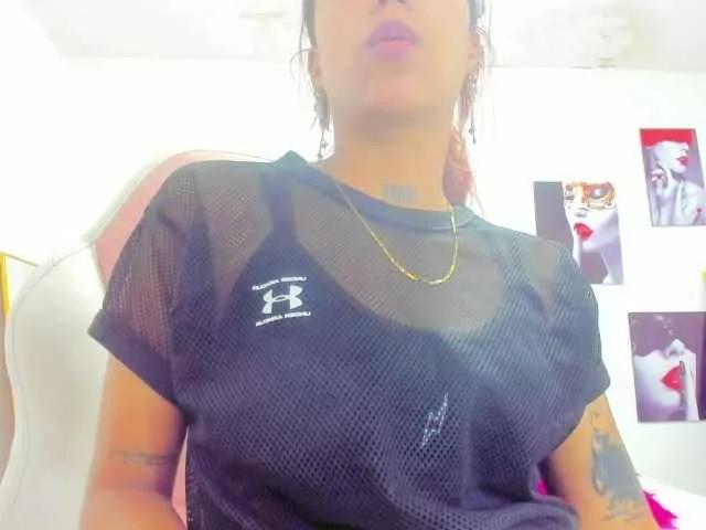 Cristal-rose on BongaCams 
