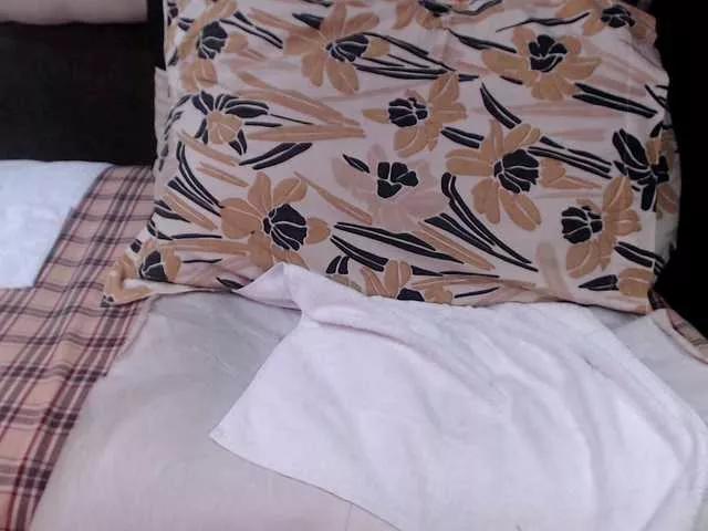 cristal801 on BongaCams 