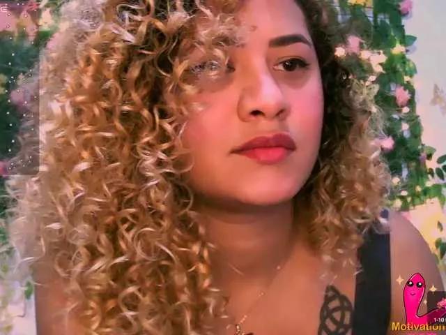 Crystal25 on BongaCams 