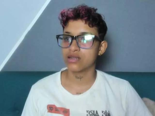 Dominick-jones on BongaCams 