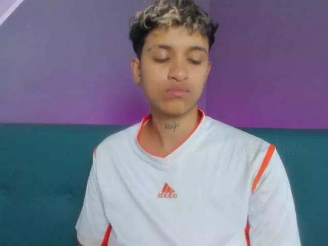 Dominick-jones on BongaCams 