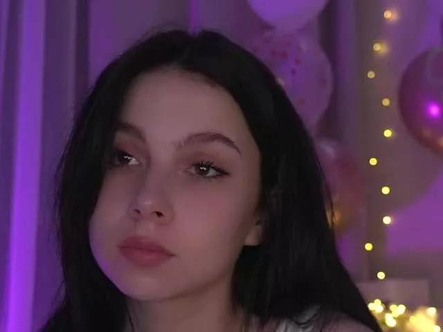 DrammaQueennnn on BongaCams 