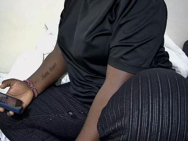 Ebony-raquel2 on BongaCams 
