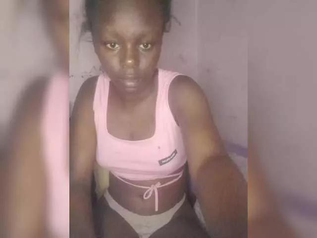 EbonyMeldine on BongaCams 