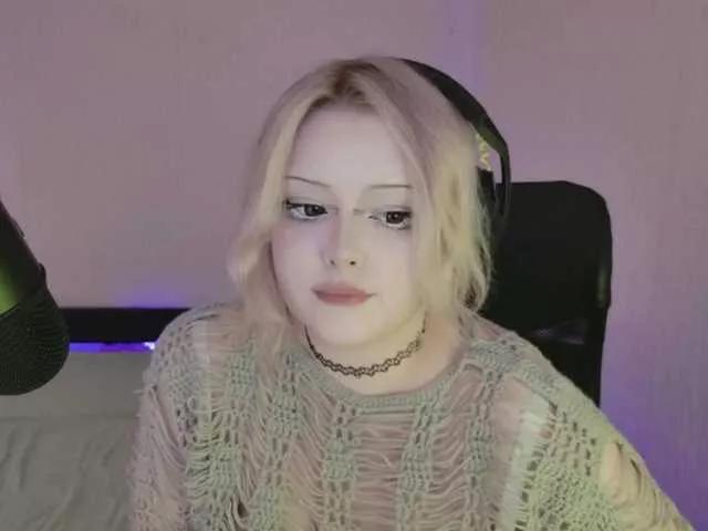 Electro-doll on BongaCams 