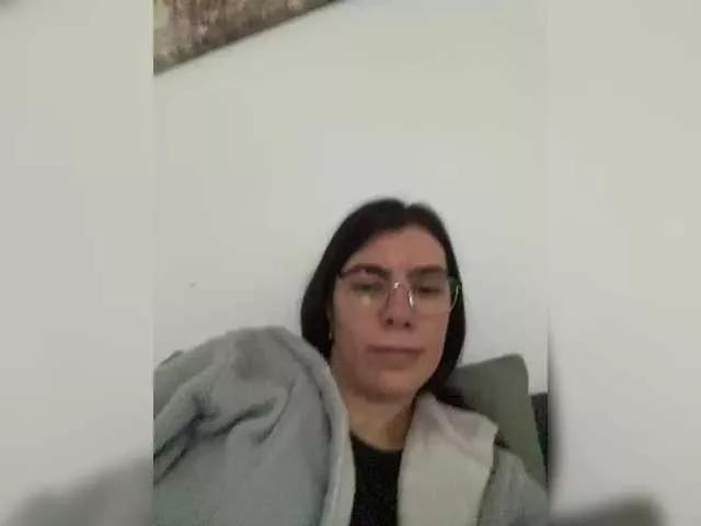 Elinor21 on BongaCams 