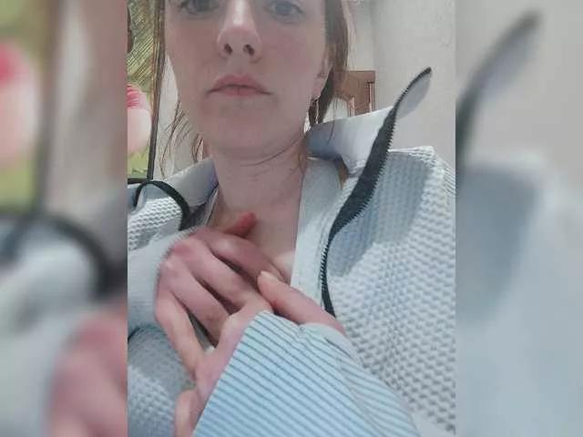 Eliz69 on BongaCams 