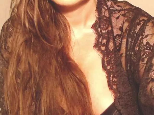 Offline ellaine on BongaCams