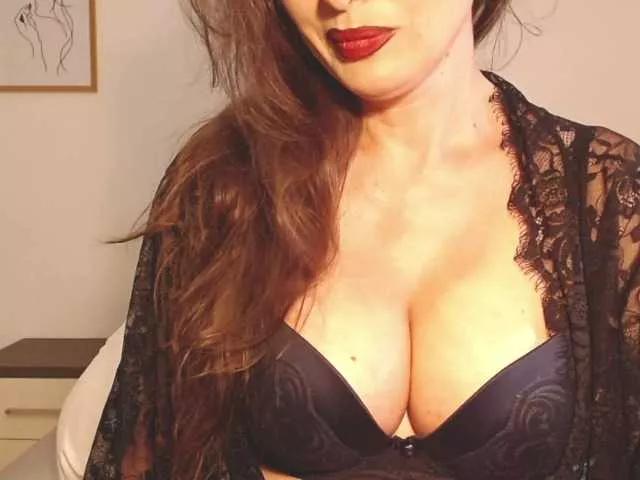 Offline ellaine on BongaCams