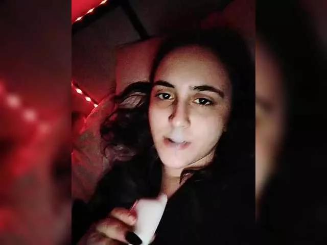 Offline Emaprincessa on BongaCams