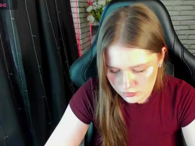 Emilia-Clare on BongaCams 