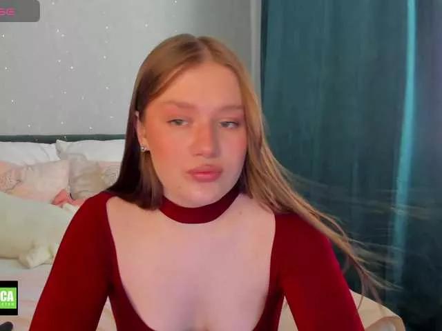 Emilia-Clare on BongaCams 
