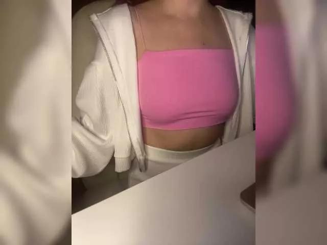 emisun on BongaCams 