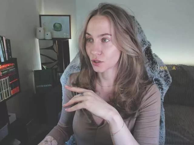 eva-adamova on BongaCams 