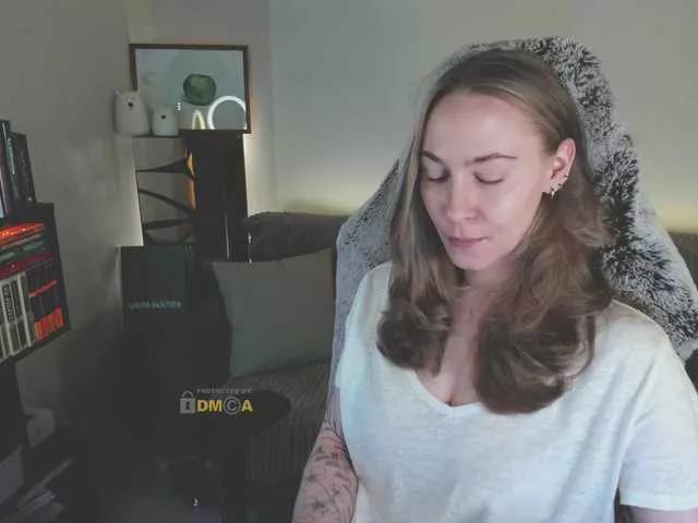 eva-adamova on BongaCams 