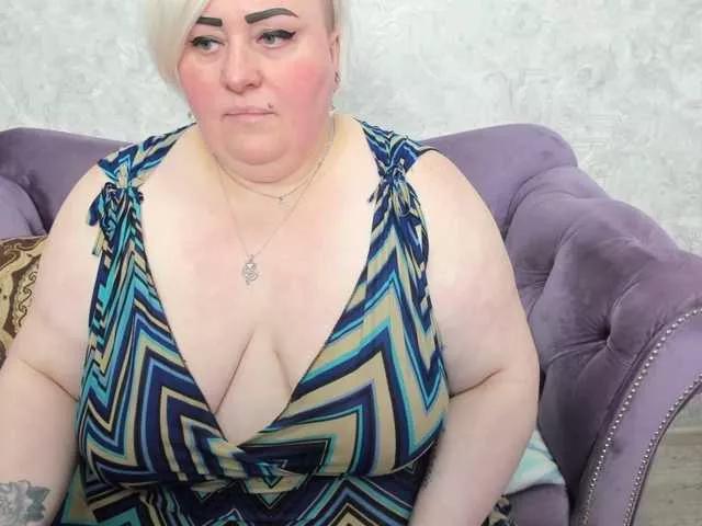 fashiona on BongaCams 