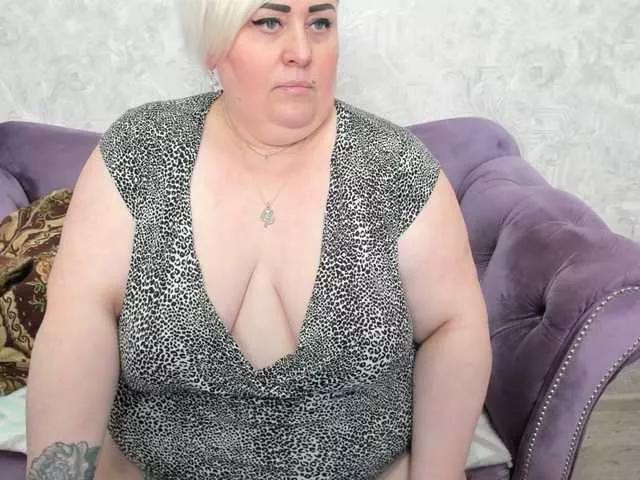 fashiona on BongaCams 