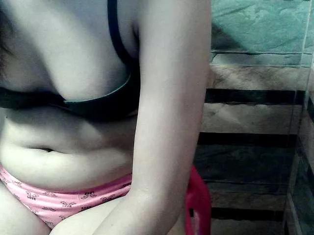 flowerhairypinay on BongaCams 
