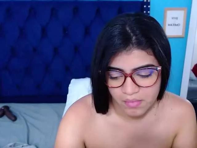 forbiddenfruit18 on BongaCams 