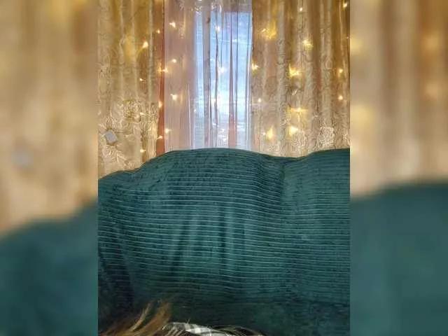 FOX69LOVE on BongaCams 