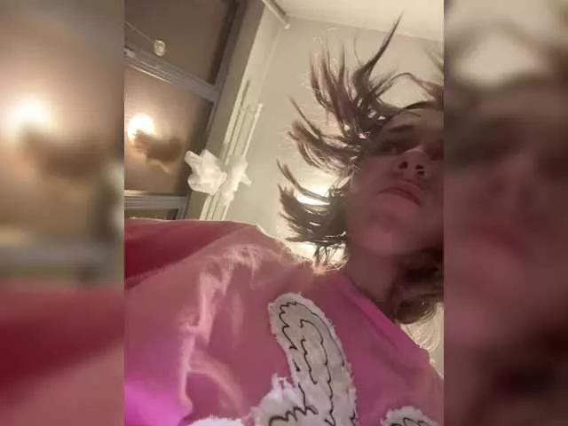 Foxy27 on BongaCams 