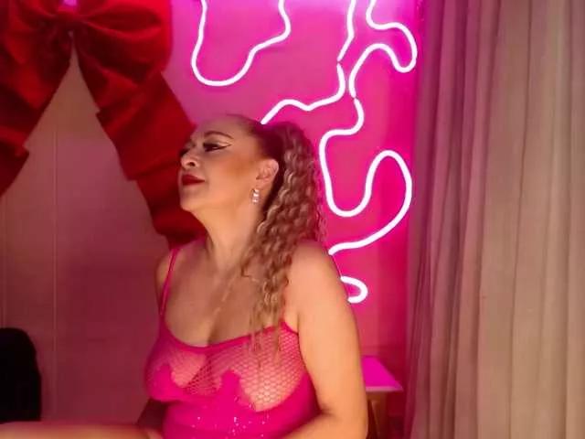 Francy84 on BongaCams 