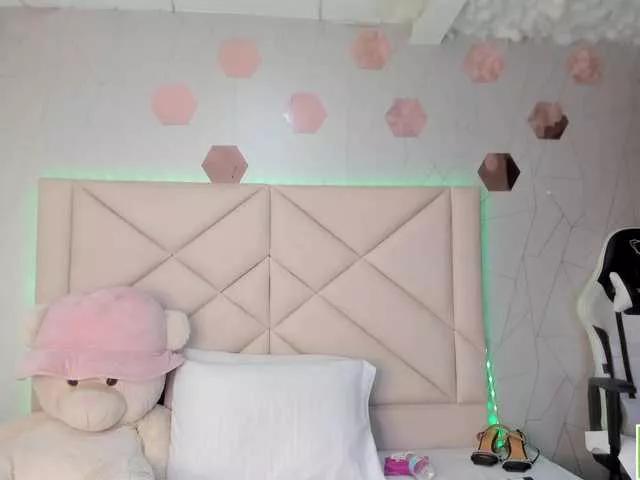 GiaScott on BongaCams 
