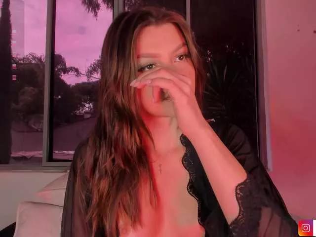 Gisellee-Roy on BongaCams 