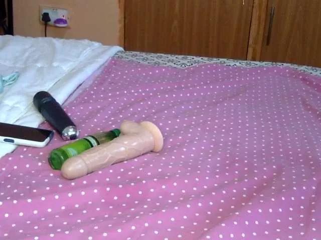 Freechat Gladwell on BongaCams