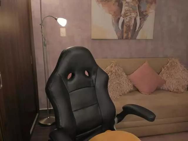 HanaCross on BongaCams 