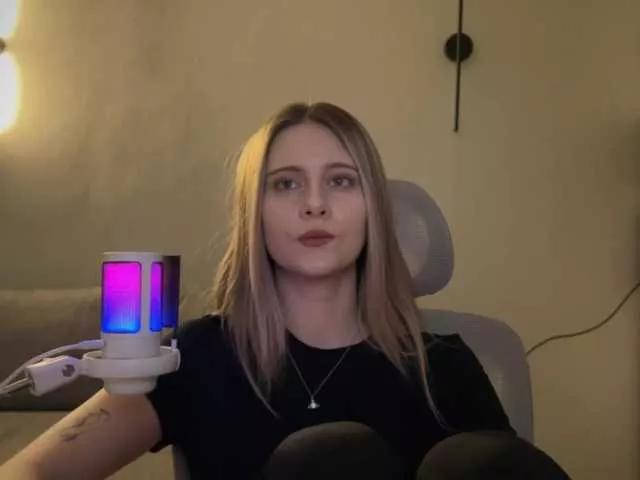 HeyRina on BongaCams 