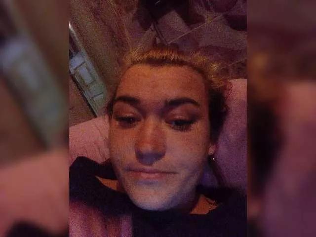 HollyLaBerry on BongaCams 