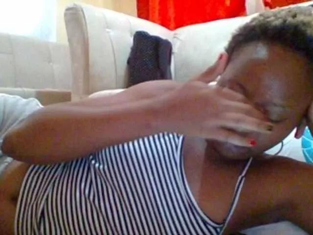 Hotbabe21 on BongaCams 