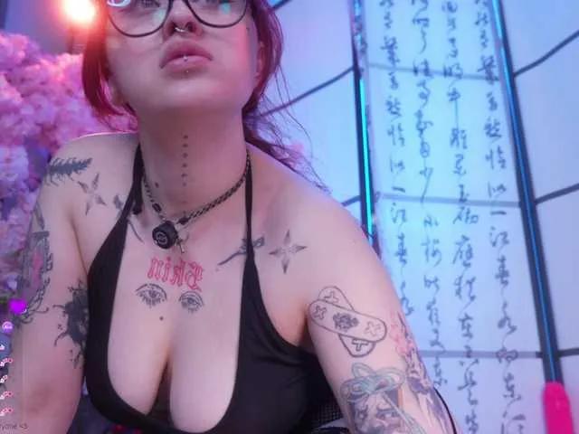 Freechat HotMilena on BongaCams