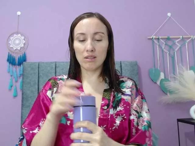 IberianMoonMK on BongaCams 