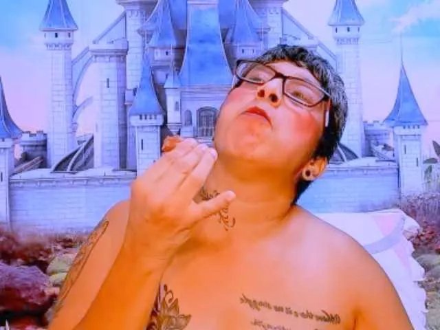 Freechat indianroxy on BongaCams