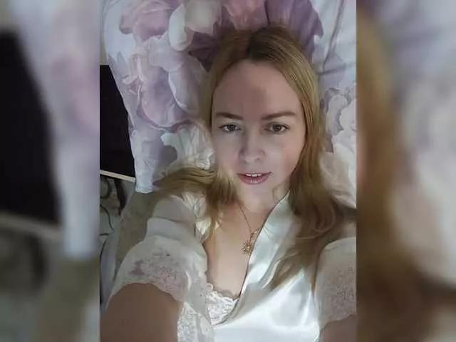 INESSAsexi on BongaCams 