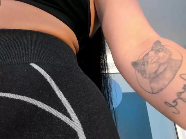 JadeEvans on BongaCams 