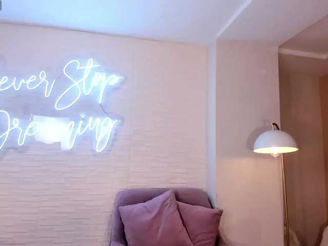 JadeEvans on BongaCams 