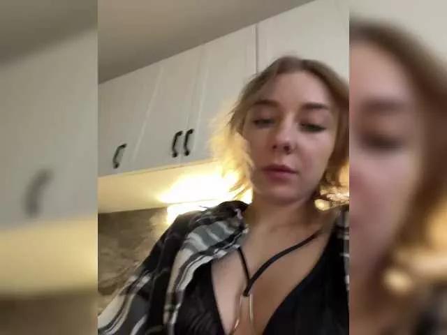 Janchi- on BongaCams 