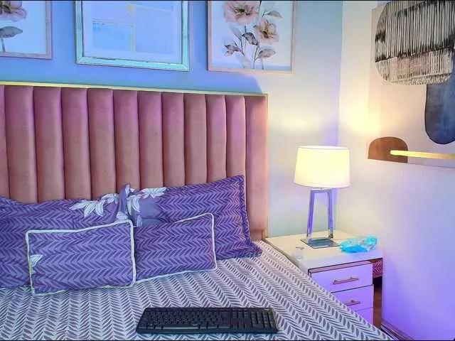 jasmineross on BongaCams 