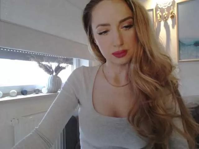 JulietteGlow on BongaCams 