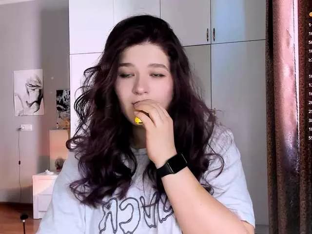 JulySlowdive on BongaCams 