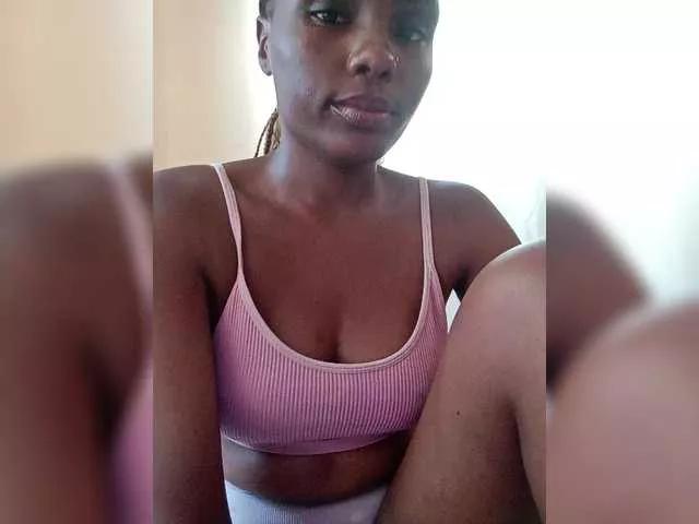 junea on BongaCams 
